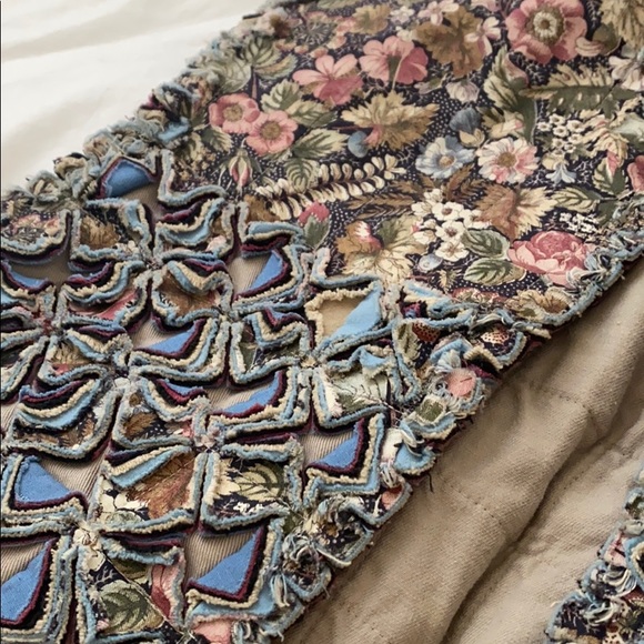 Vintage Quilted Vest - Picture 2 of 3